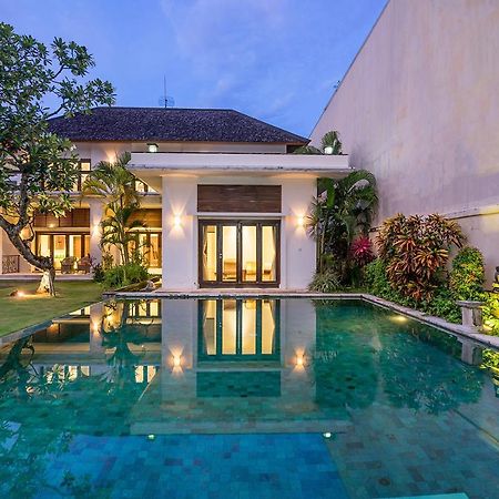 Bali Villa Lotus Seminyak Exterior foto